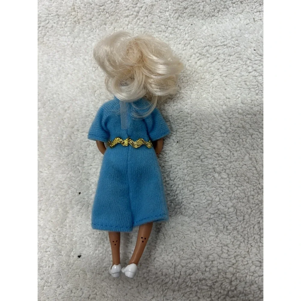 Dollhouse Woman Miniature Mother Blonde 1:12 Fashion Doll
